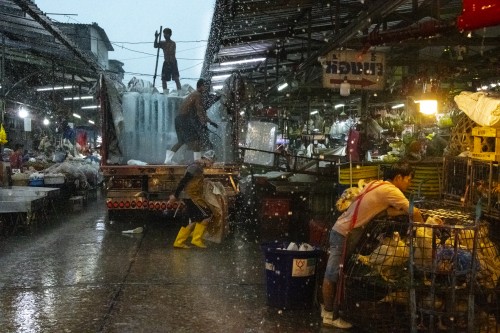 Down Pour, Klong Toei Market, Bangkok 2023